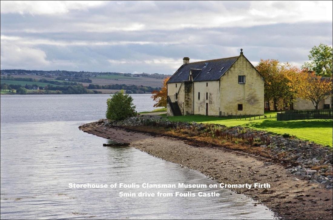 Foulis Castle Gate Lodge Evanton Exterior foto